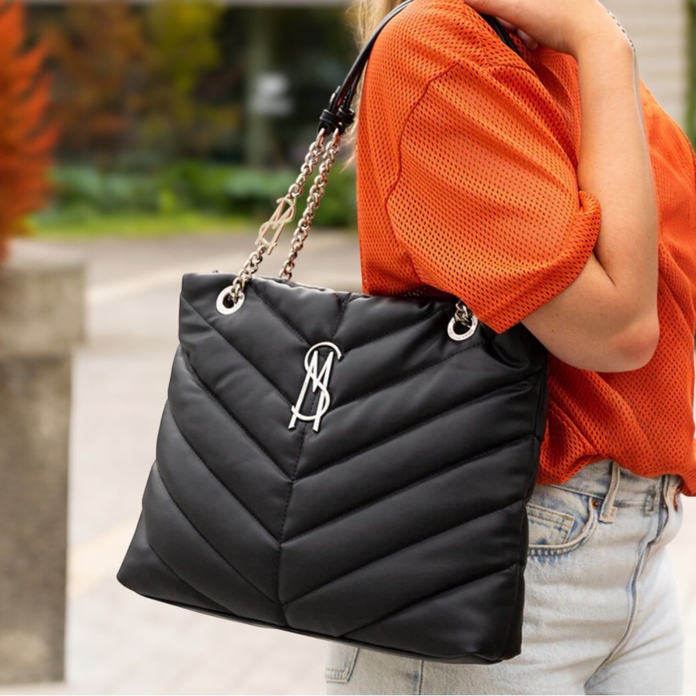 STEVE MADDEN QUILTED CHEVRON SHOULDER BAG SILVER LOGO HARDWARE